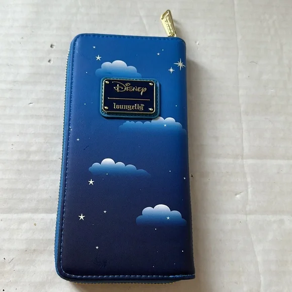 Disney Loungefly wallet - Picture 3 of 10